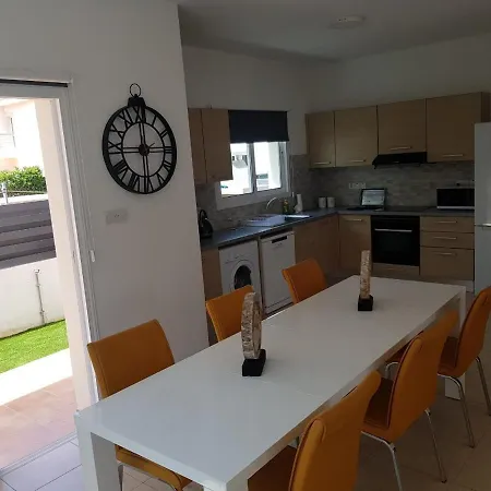 Pernera Siren * Protaras